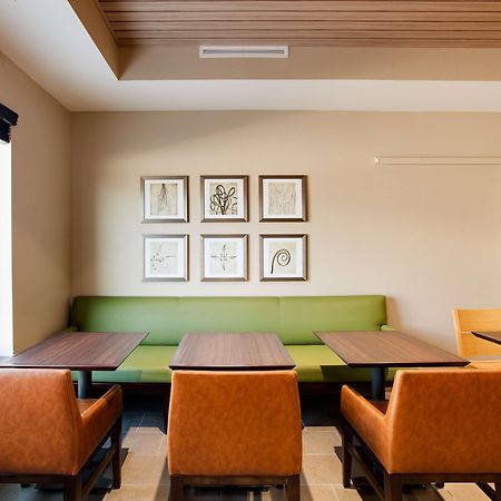 Country Inn & Suites By Radisson, Springfield Southeast מראה חיצוני תמונה