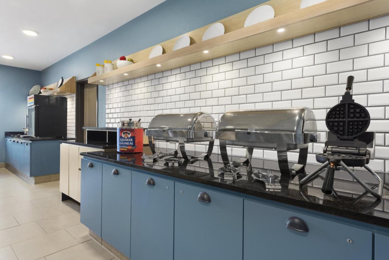 Country Inn & Suites By Radisson, Springfield Southeast מראה חיצוני תמונה