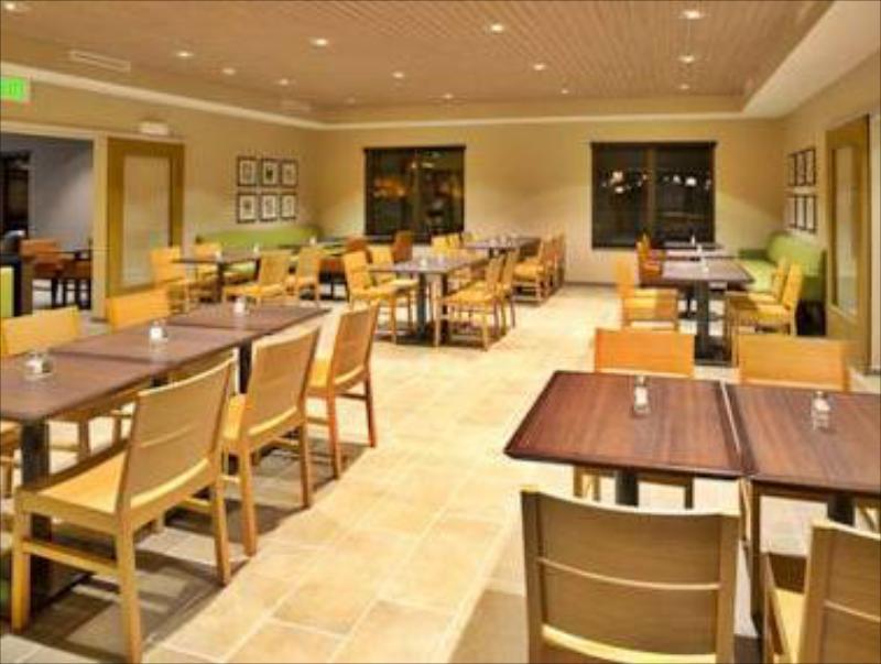 Country Inn & Suites By Radisson, Springfield Southeast מראה חיצוני תמונה