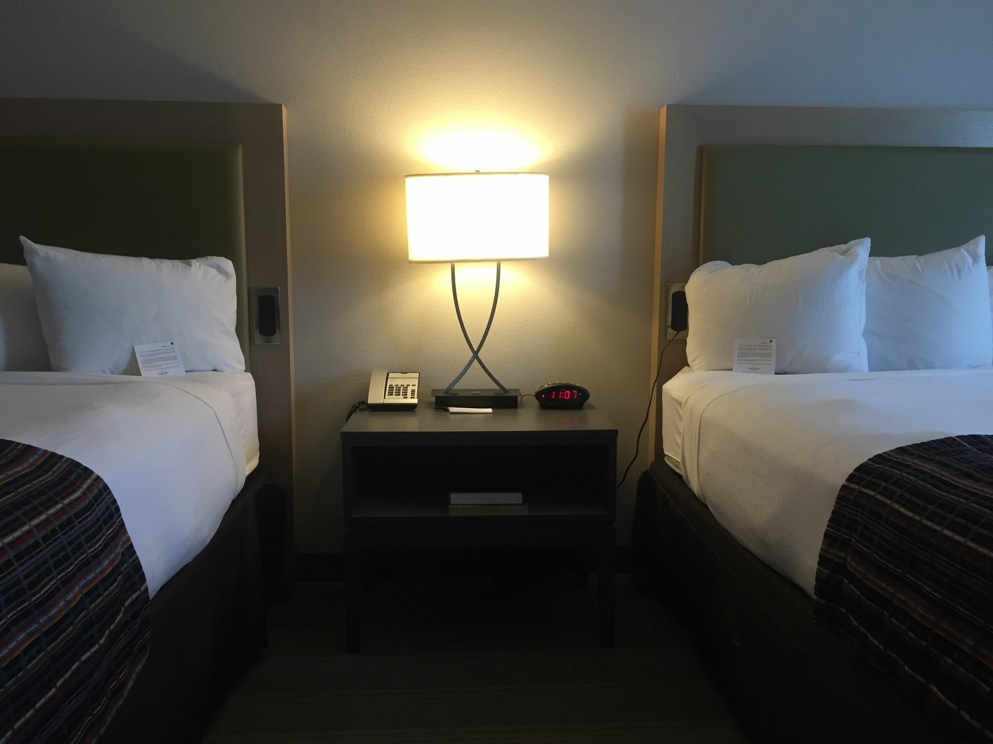 Country Inn & Suites By Radisson, Springfield Southeast מראה חיצוני תמונה